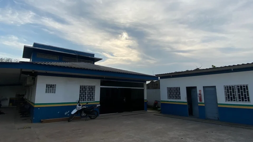 TERROR POR 10 DIAS: homem espanca e mantém ex-namorada em cárcere privado no Amazonas