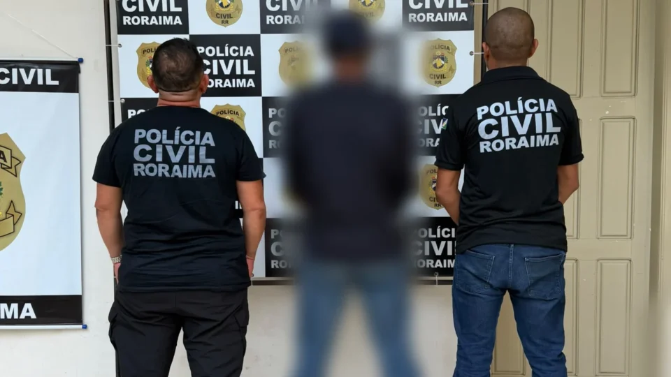 URGENTE: Homem é preso por suspeita de estuprar enteada adolescente e perseguir vítima
