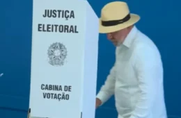 Lula vota em São Bernardo do Campo, no ABC Paulista