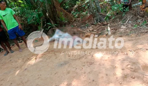 IMAGENS FORTES | Jovem foi soterrado por material de caminhão da prefeitura