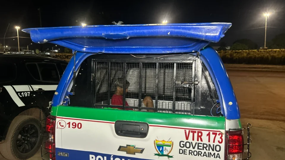 Suspeito é preso com moto adulterada após ser flagrado empinando veículo