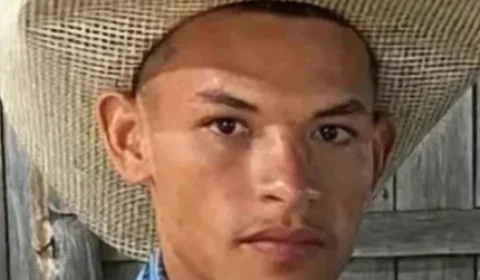 Descarga elétrica mata jovem que usava celular durante carregamento